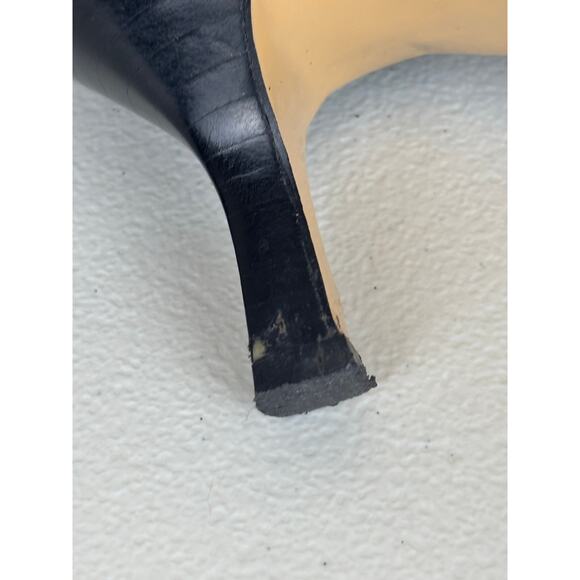 Bandolino Black Leather Point Toe Heels Pump Size 7.5 - Picture 6 of 7
